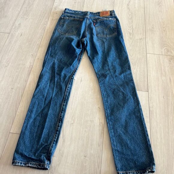 Levi’s womens distress jeans size 28/32 - Picture 7 of 11